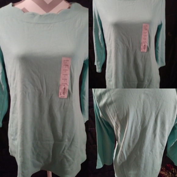 2 Scallop neck shirts - Picture 2 of 2